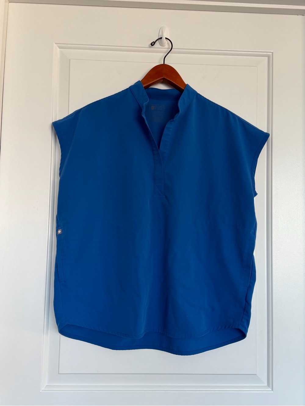Figs Rafaela Oversized Scrub Top Royal Blue Small women’s